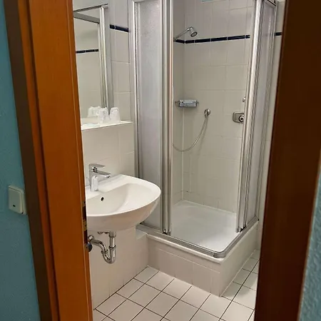 Bauer Hotel *